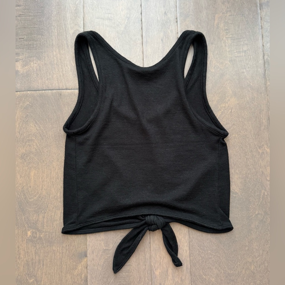 Aritzia Wilfred Free Tie Front Knot Tank - Picture 6 of 9